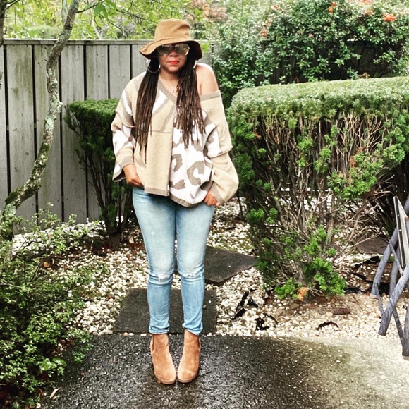 Leslie Sunrise Mixed Print Sweater - Picture 3 of 8